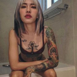 Thai Girl - Page 3 - Porn Photos & Videos - EroMe