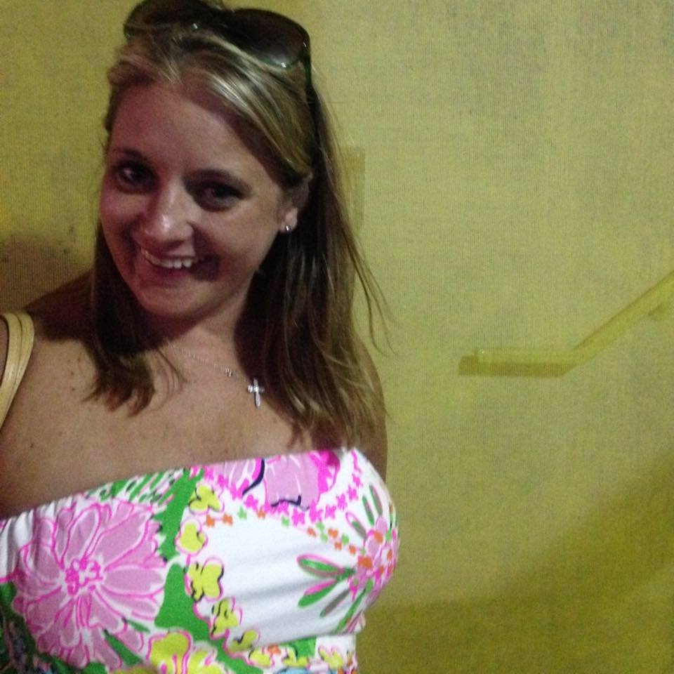 Would anyone hold it against Amanda H if she ran for president that she flashed her big boobies? #bCTZsYGg