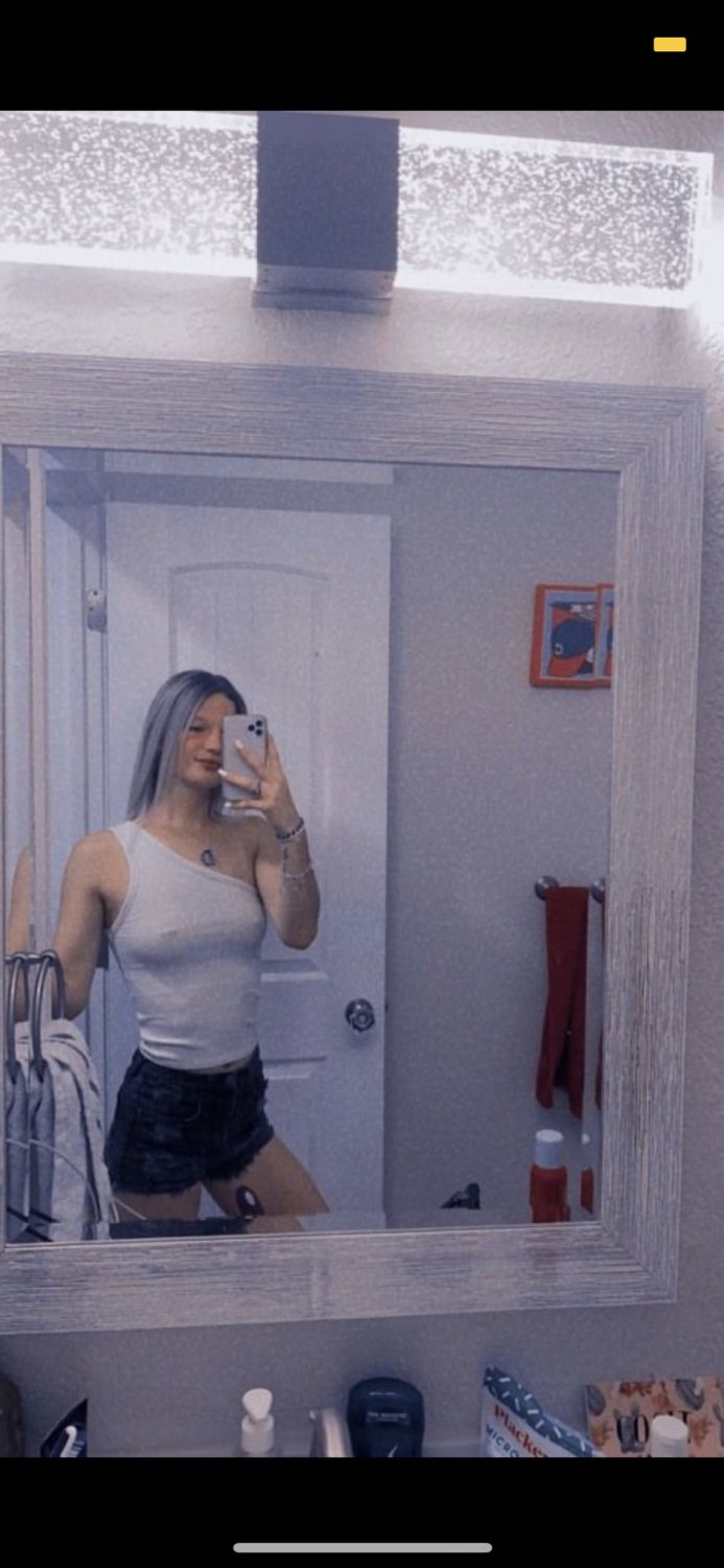 Fucked her while her boyfriend was at class #b1eJIR0A