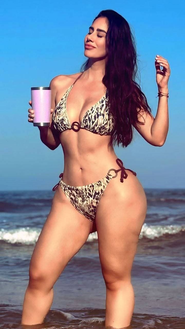 Mexicana Sofia Yunes Nalgona 😍🤤🔥 #IWLRDj2y