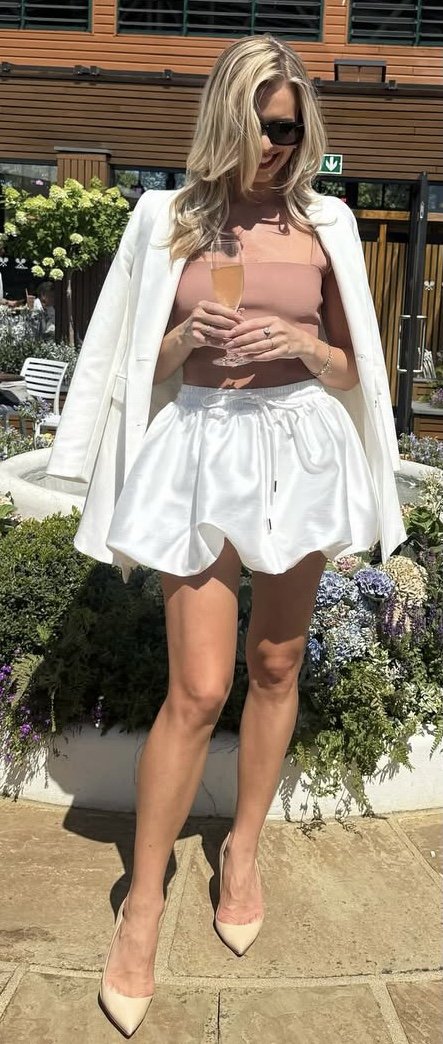 Celebrity Cumdumps 150 #AxHFzfvm